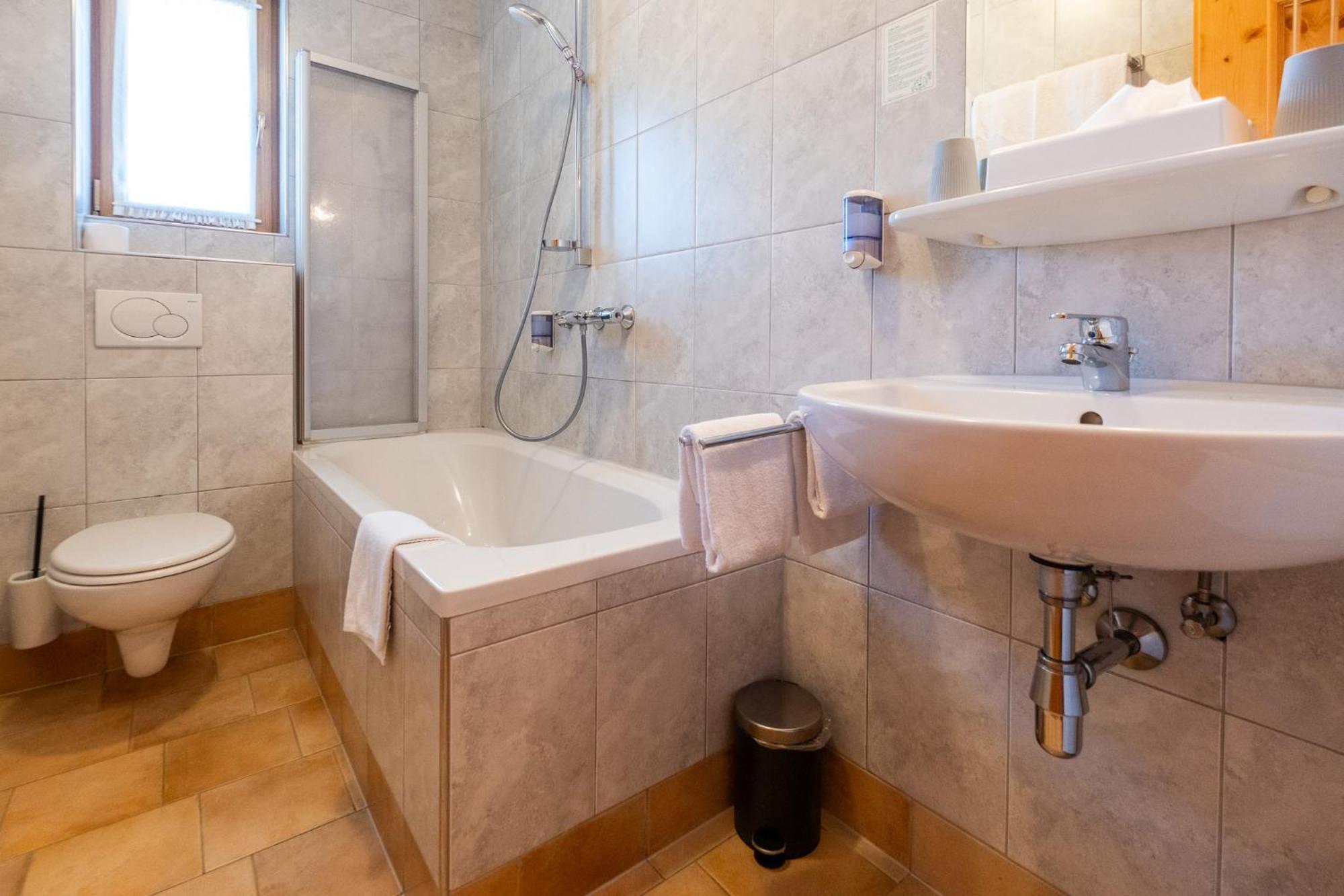 Hotel Rietzer Hof Екстер'єр фото