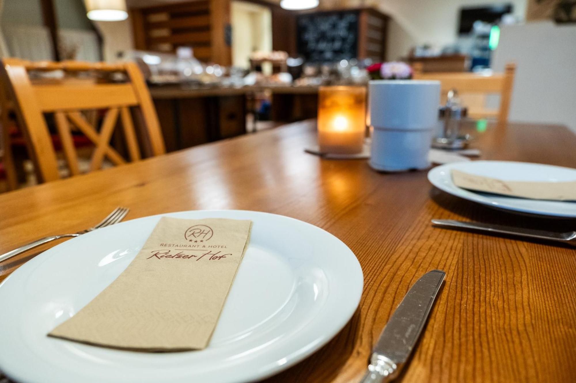Hotel Rietzer Hof Екстер'єр фото