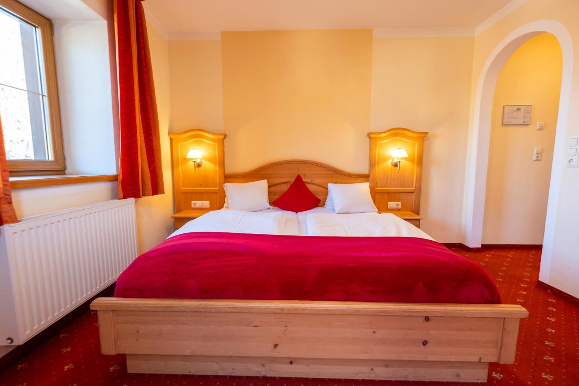 Hotel Rietzer Hof Екстер'єр фото